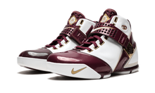 Load image into Gallery viewer, Nike Zoom Lebron 5 WHITE/WHITE-MTLLC GOLD-DP MRN