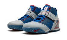 Load image into Gallery viewer, Nike Zoom Lebron 5 MTLLC SLVR/MTLC SLVR-VRSTY RD