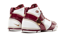 Load image into Gallery viewer, Nike Zoom Lebron 5 WHITE/WHITE-MTLLC GOLD-DP MRN