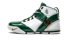 Load image into Gallery viewer, Nike Zoom Lebron 5 WHITE/WHITE-MTLLC GOLD-DP FRST