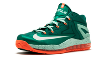 Load image into Gallery viewer, Nike Max Lebron XI Low MYSTC GRN/WHITE-MDM MNT-HYPR C