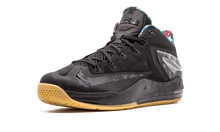Load image into Gallery viewer, Nike Max Lebron 11 Low BLCK/BLCK-HYPR CRMSN-HYPR CBLT