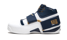 Load image into Gallery viewer, Nike Zoom LeBron Soldier CT16 QS MIDNIGHT NAVY/WHITE
