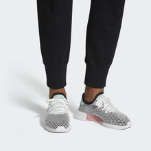 Load image into Gallery viewer, DEERUPT RUNNER SHOES CORE BLACK / EASY GREEN / CLOUD WHITE ADIDAS