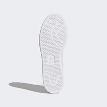 Load image into Gallery viewer, STAN SMITH SHOES CLOUD WHITE / CORE WHITE / GREEN ADIDAS