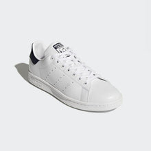 Load image into Gallery viewer, STAN SMITH SHOES CORE WHITE / CORE WHITE / DARK BLUE ADIDAS