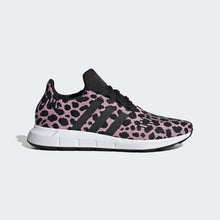 Load image into Gallery viewer, SWIFT RUN SHOES TRUE PINK / CORE BLACK / CARBON ADIDAS