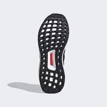 Load image into Gallery viewer, ULTRABOOST SHOES CORE BLACK / CARBON / ORCHID TINT ADIDAS