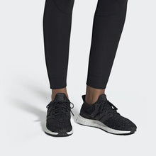Load image into Gallery viewer, ULTRABOOST SHOES CORE BLACK / CORE BLACK / CLOUD WHITE ADIDAS