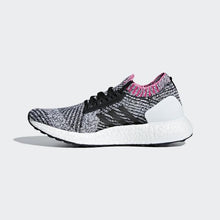 Load image into Gallery viewer, ULTRABOOST X SHOES CLOUD WHITE / CORE BLACK / SHOCK PINK ADIDAS