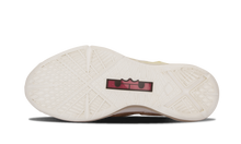 Load image into Gallery viewer, Nike Lebron 10 EXT Cork QS CLSSC BRWN/CLSSC BRWN-UNVRSTY