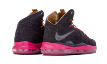 Load image into Gallery viewer, Nike Lebron 10 EXT Denim QS MID NAVY/MID NVY-HZLNT-FRBRRY