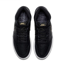 Load image into Gallery viewer, Men's Jordan 1 Retro High OG Basketball Shoes - Black