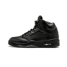 Load image into Gallery viewer, Men's Jordan 5 Retro Basketball Shoes - Black